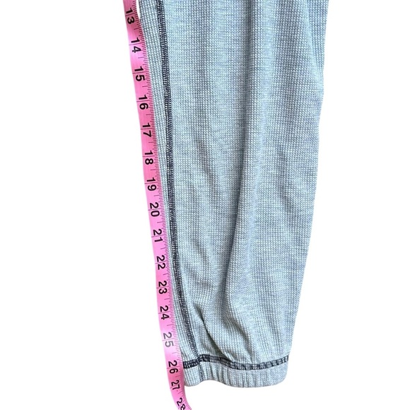 Fabletics Men’s Gray Joggers Pants Size Medium - Picture 5 of 6